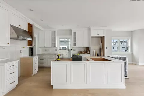 225 7th St, Avalon, NJ 08202 photo 3
