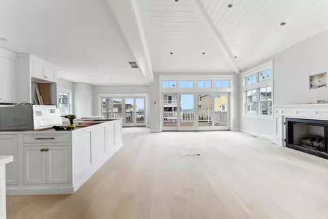 225 7th St, Avalon, NJ 08202 photo 4