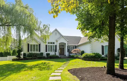 4 Holly Knoll Dr, Swainton, NJ 08210