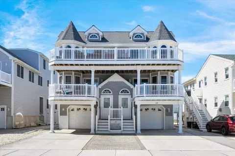124 51st St #WEST, Sea Isle City, NJ 08243