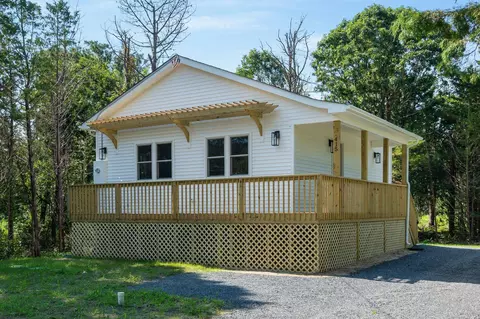 415 Dias Creek Rd, Cape May Court House, NJ 08210