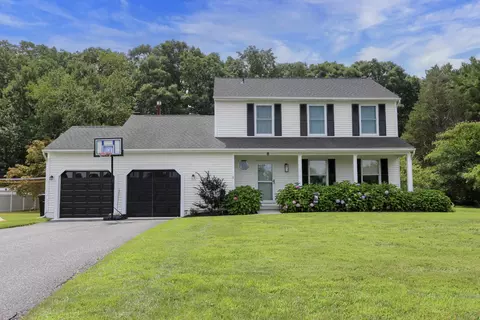 8 Canterbury Ln, Seaville, NJ 08230