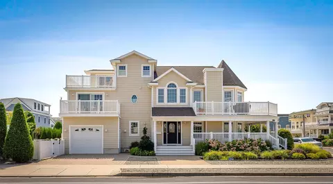 9 E 11th St, Avalon, NJ 08202