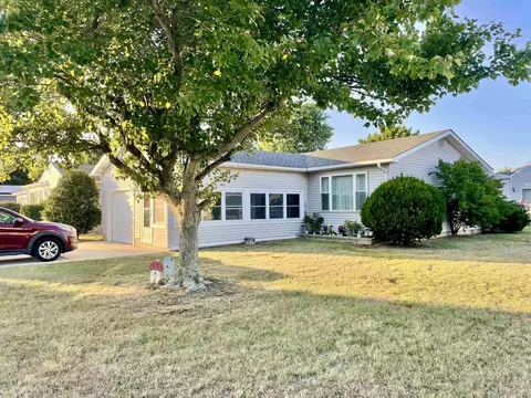201 Shadeland Ave, Villas, NJ 08251