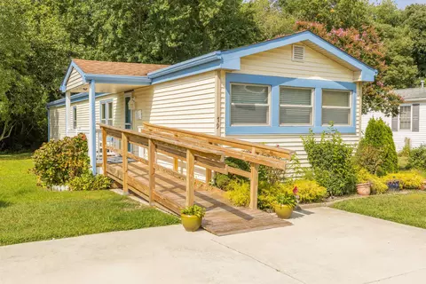 79 Breakwater Pl, North Cape May, NJ 08204
