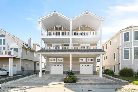 126 48th St #WEST, Sea Isle City, NJ 08243