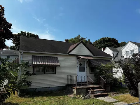 132 W Bates Ave, Villas, NJ 08251
