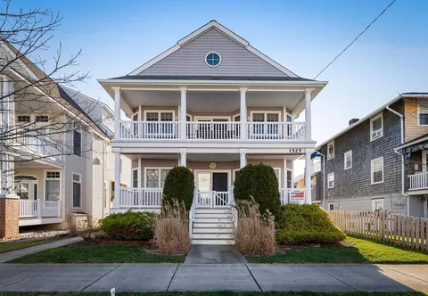 1523 Central Ave #1, Ocean City, NJ 08226
