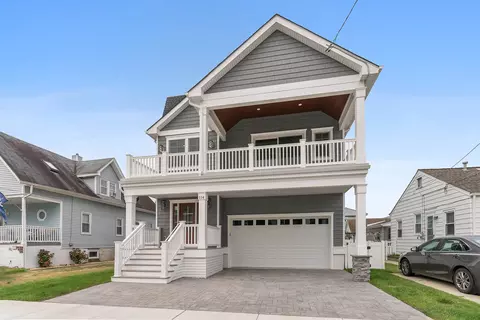 114 E Stockton Rd, Wildwood Crest, NJ 08260