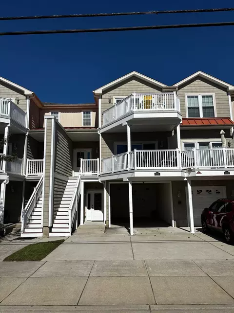 2214 Surf Ave #102, North Wildwood, NJ 08260