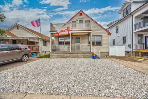 103 W St Louis Ave, Wildwood Crest, NJ 08260