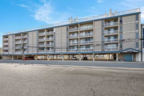 351 96th St #215, Stone Harbor, NJ 08247