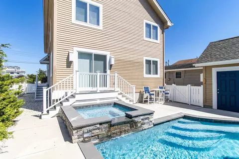 Exterior - 286 44th St, Avalon, NJ 08202 photo 5 of 5