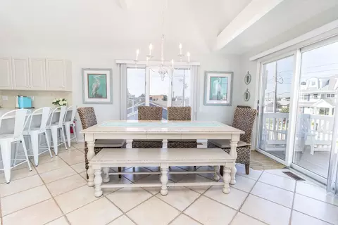 Dining - 286 44th St, Avalon, NJ 08202 photo 2 of 2