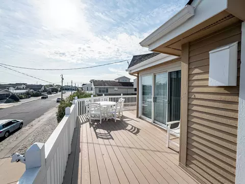 Exterior - 286 44th St, Avalon, NJ 08202 photo 1 of 5
