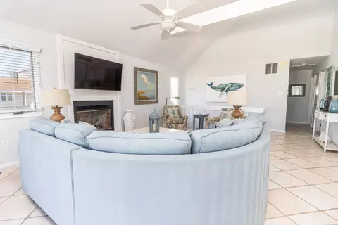 Living - 286 44th St, Avalon, NJ 08202 photo 5 of 6
