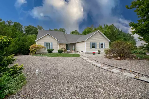 4 Monarch Ct, Cape May, NJ 08204