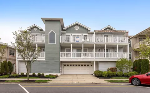 236 E Baker Ave #B, Wildwood, NJ 08260