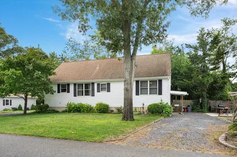 309 3rd St, Cape May Court House, NJ 08210