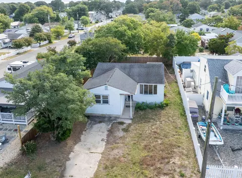 486 Beach Ave, Villas, NJ 08204