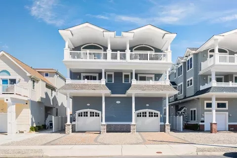 29 78th St #WEST, Sea Isle City, NJ 08243