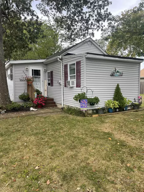 258 E Delaware Pkwy, Villas, NJ 08251