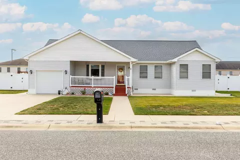 9 Victory Dr, Rio Grande, NJ 08242