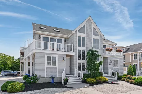7899 Sunset Dr #W, Avalon, NJ 08202