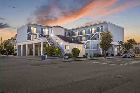 3201 Atlantic Ave #203, Wildwood, NJ 08260