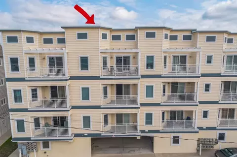 415 E Stockton Ave #302, Wildwood Crest, NJ 08260