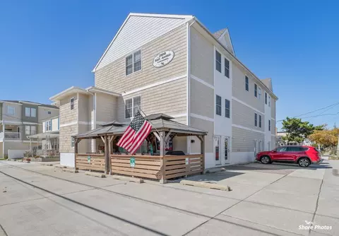 340 E 21st Ave #3, North Wildwood, NJ 08260
