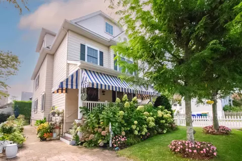 906 Columbia Ave, Cape May, NJ 08204
