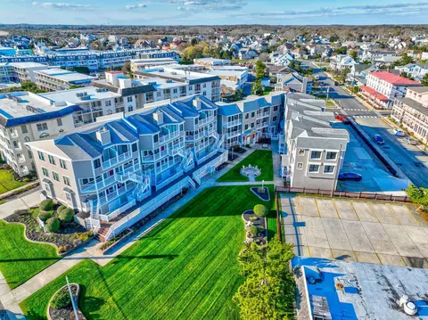 227 Beach Ave #702, Cape May, NJ 08204