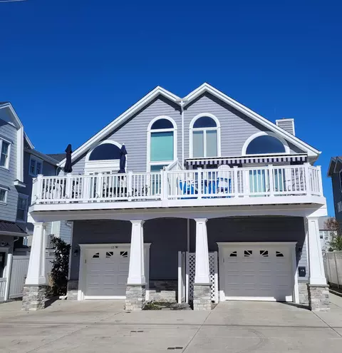 21 E 80th St #EAST, Sea Isle City, NJ 08243