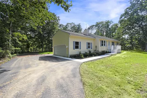 250 S Ravenwood Dr, Cape May Court House, NJ 08210