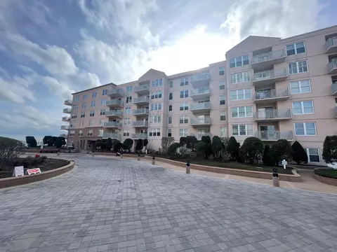 9903 Seapointe Blvd #303, Wildwood, NJ 08260
