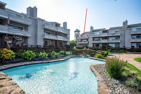 902 Ocean Dr #412, Cape May, NJ 08204