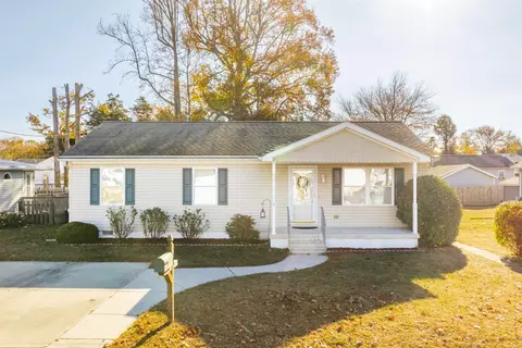 8 N 9th St, Del Haven, NJ 08251