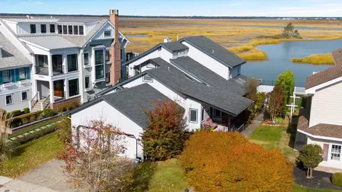 66 S Pelican Dr, Avalon, NJ 08202