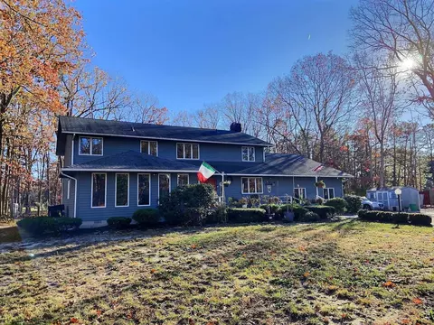 24 Sunset Dr, Woodbine, NJ 08270