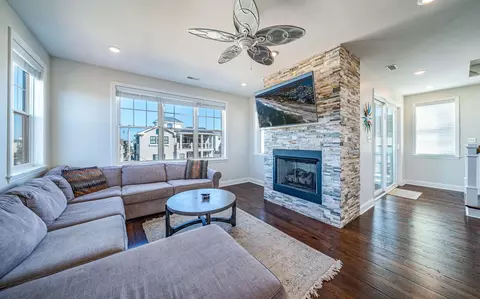 26 E Webster Ave, Strathmere, NJ 08248 photo 9