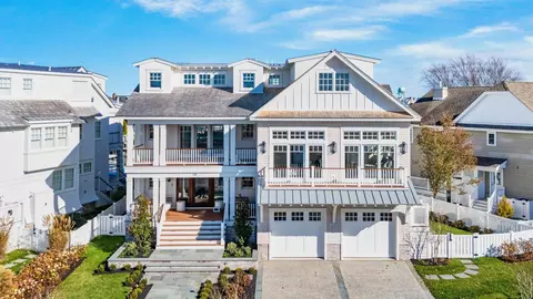 19 Flamingo Dr, Avalon, NJ 08202