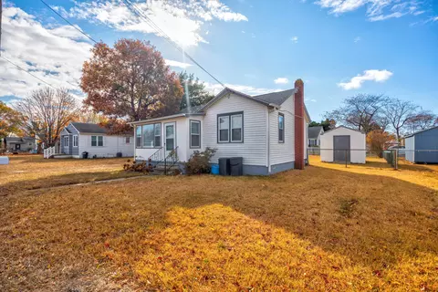 12 Spruce Ave, Villas, NJ 08251