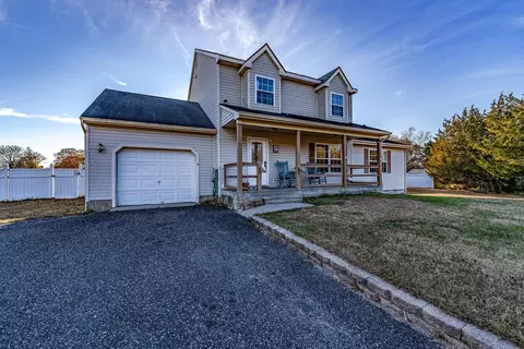 3 Lacivita Dr, Cape May Court House, NJ 08210