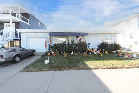 512 W Glenwood Ave, West Wildwood, NJ 08260