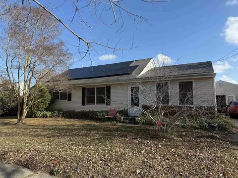 66 Beachhurst Dr, North Cape May, NJ 08204