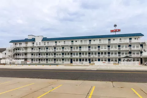 6109 Atlantic Ave #214, Wildwood Crest, NJ 08260