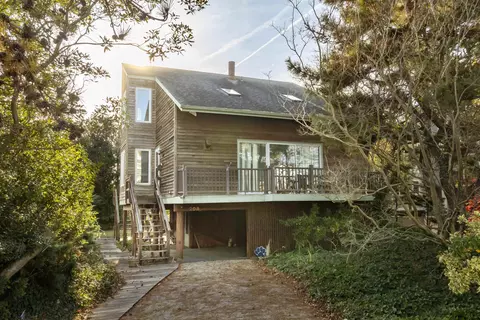 208 Princeton Ave, Cape May Point, NJ 08212