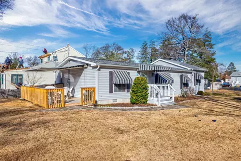 323 Evergreen Ave, Villas, NJ 08251