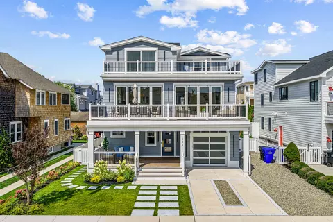 151 37th St, Avalon, NJ 08202